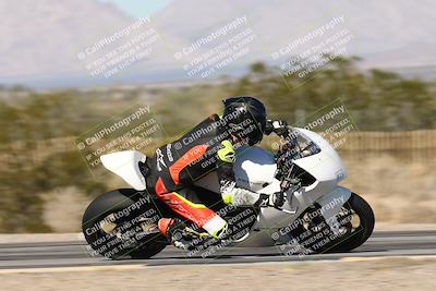 media/Dec-04-2025-Racers Edge (Thu) [[5ebc9f124d]]/3-B Group/5-Session 2 Turn 2 inside Speed Pans/